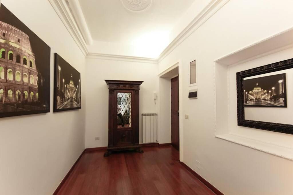 Banchi - Classic Apartment Between Navona And Campo Dei Fiori Rome Buitenkant foto